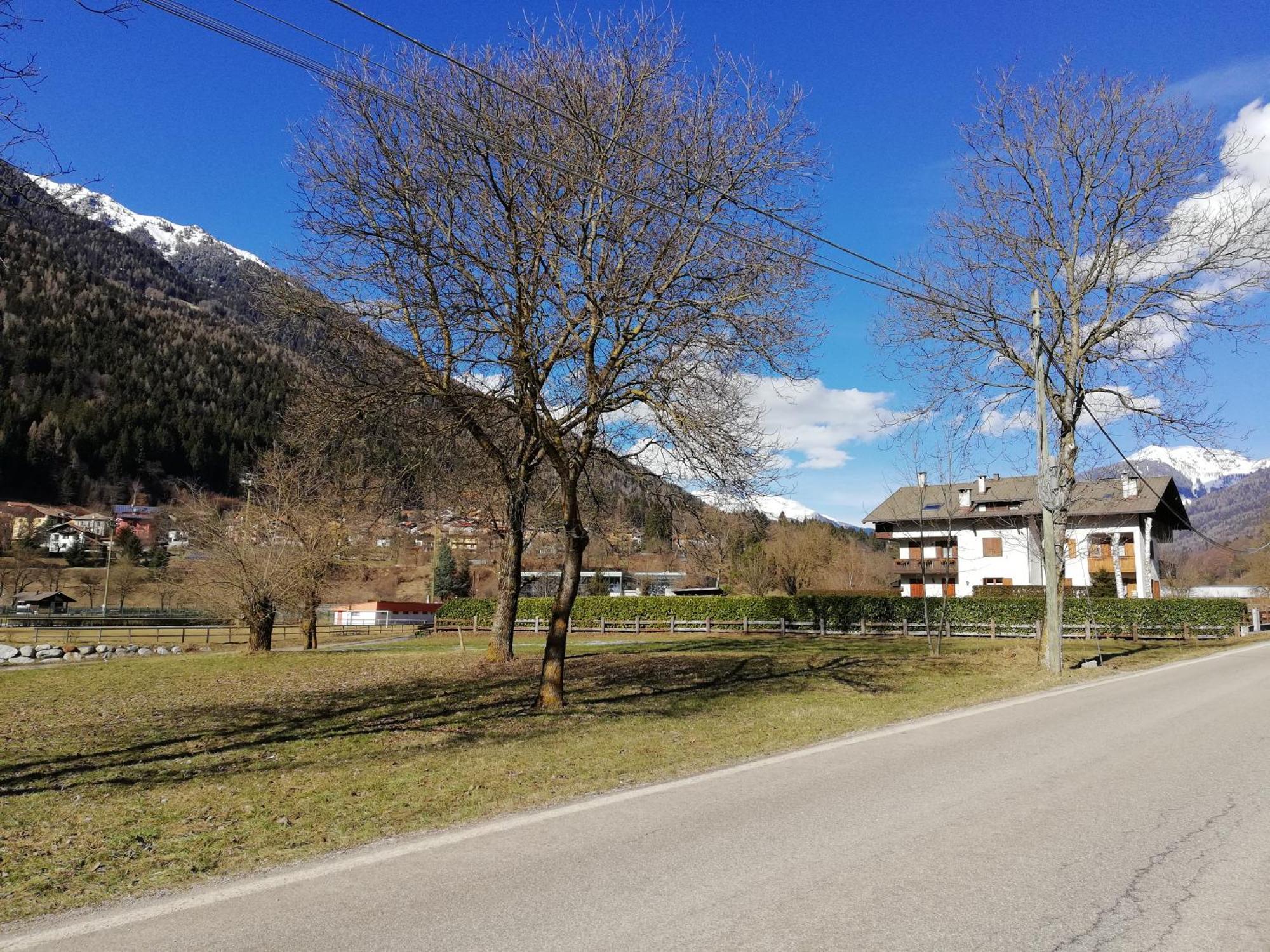 Attico Abbraccio Di Luce Apartamento Spiazzo  Exterior foto