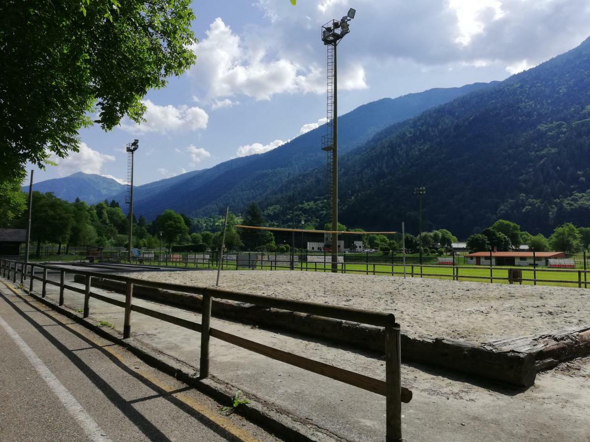 Attico Abbraccio Di Luce Apartamento Spiazzo  Exterior foto